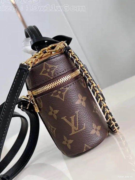 First bag ru Chain x Vanity VUITTON 11.5 Pouch-19 6.5 CM x LOUIS 0429